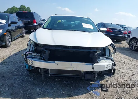 2019 Honda Insight Touring из США, поврежденный, VIN 19XZE4F93KE033719